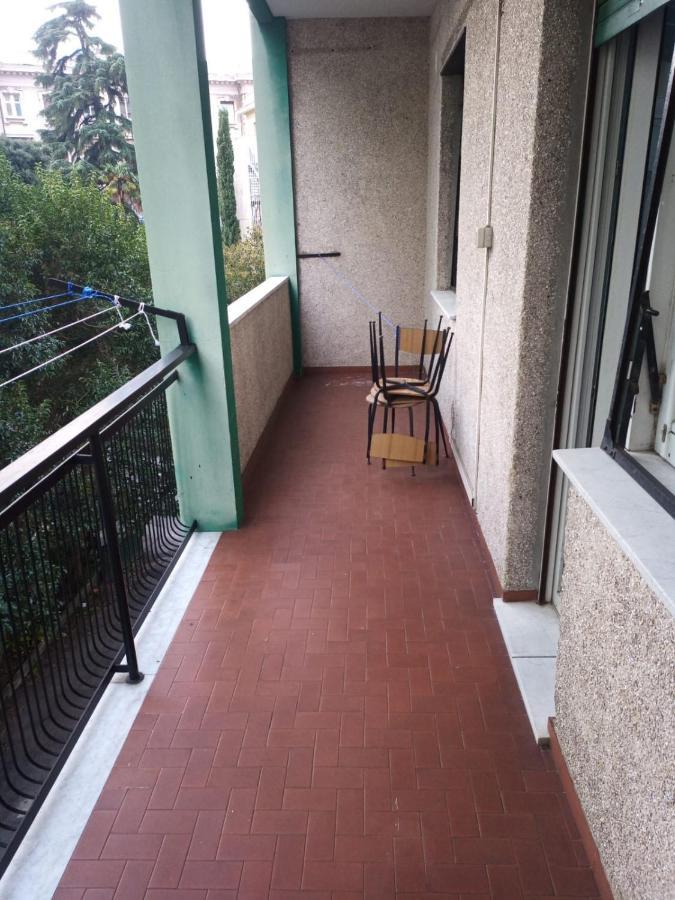 Dolce Notte, Near San Martino Hospital Bed & Breakfast Genoa Exterior photo